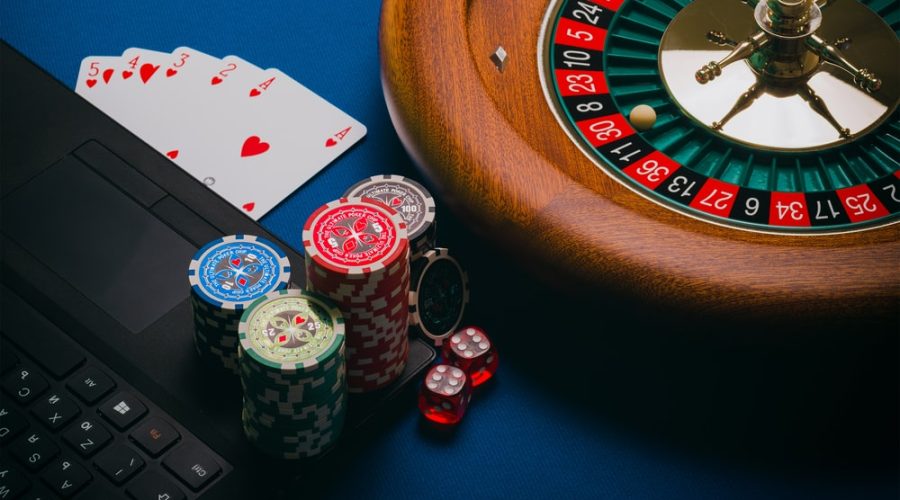How to Play and Win at Online Slots