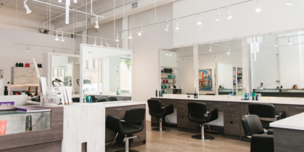 Get Glamorous Seem with Top Eastern Part Hair Salon